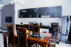 TWO BED HOUSE- Luxury Flat & Fantastic Sea View - Image 2