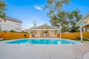 Whitewood Oasis Spring,TX with Heated Pool! - Image 4
