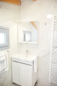 Nana's Guesthouse - Image 2