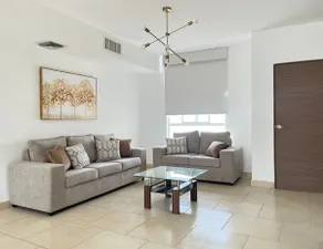 New residence near Galerías, with a shared pool - Image 2
