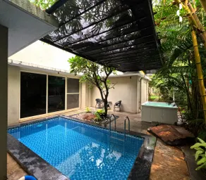 Privy Stays- Green Palm Villa - Image 3