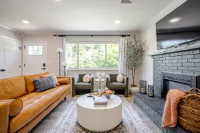 Spacious 3B Ranch by Mercy Anderson, 15 min to DT - Image 4