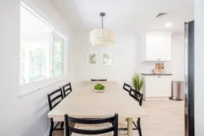 Spacious 3B Ranch by Mercy Anderson, 15 min to DT - Image 2