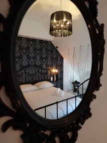 Romantic Escape with Bathtub and Sauna - Image 3