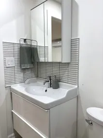 Modern Greektown Getaway | 2-BR + Parking - Image 5