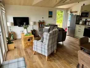 Willow Lodge - Image 2