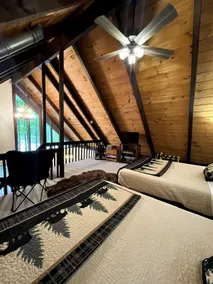 Bear Bottoms Chalet in the Woods - Image 5