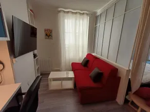 Cosy Apartment near Montmartre/Gare du Nord - Image 4