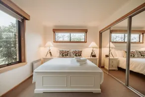 Riverview Retreat - Image 5