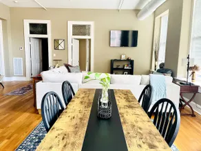 Beautiful 2-Bedroom Loft in Historic Cambridge - Image 5