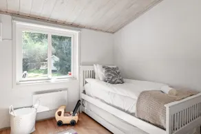Seaside Serenity, Modern Family Retreat - Image 4