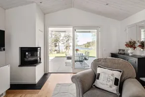 Seaside Serenity, Modern Family Retreat - Image 3