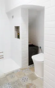 Excellent location, 2 bedrooms, parking 20 m away - Image 4
