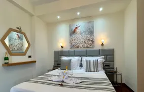 Golden Moments Santorini Villa Rhapsody - Image 3