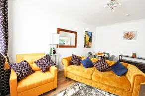 Quiet flat close to town centre. - Image 2