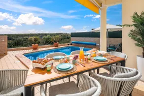 Beautiful townhouse in downtown Ferragudo - Image 2