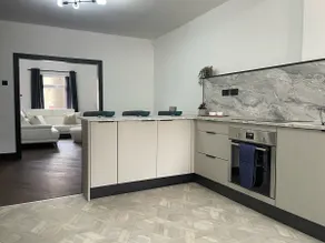 Slick Space for a Standish Stay - Image 4