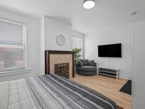 Shadyside, Central !4 Stylish and Central Studio With Free Parking - Image 3