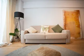 The Level Sanctuary: Free Parking & Netflix - Image 3