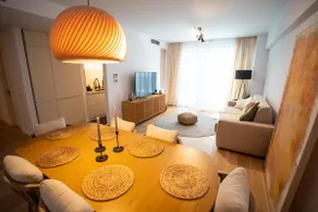 The Level Sanctuary: Free Parking & Netflix - Image 5