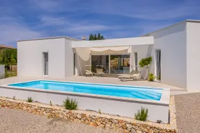 Villa MENTA IV - Image 2