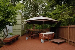 Idyllic Cozy Cottage w/ Deck Overlooking Greenbelt - Image 4
