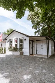 New Modern Cottage on the Rogue - Image 5