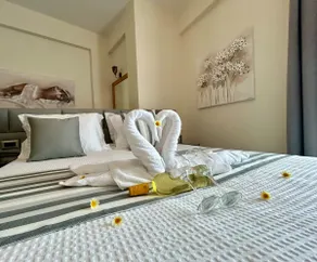 Golden Moments Santorini Villa Melody - Image 2
