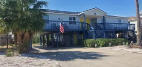 Heart of Port Aransas! Cart Zone - Pets OK - Image 3