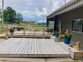 Lake Side Barndominium in Charming Buchanan - Image 4