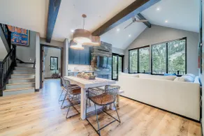 Luxe Walls of Glass! Firepit & Minutes to Park - Image 2