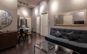 Highest Airbnb! Penthouse 2BR @ Gramercy, 65” TV - Image 2