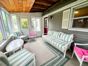 Sleeps 10, 1.1 mi. to Beach, Fully Renovated 2025 - Image 4