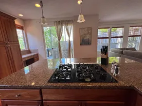 Spacious 5 Bedrooms, 7 beds | Sleeps Large Groups - Image 5
