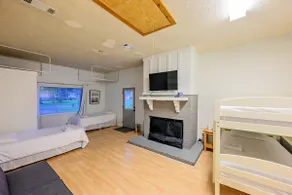 6 beds in comfy midcity cottage - Image 5