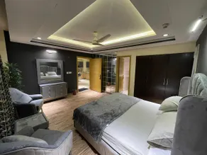 Elites Inn | Luxe & Modern 1 BHK Apartment - Image 2