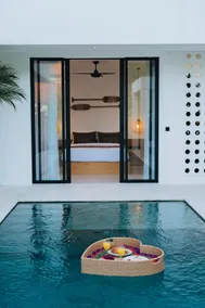 Luxury Chic 2BR w/ Pool – 10” to Batu Bolong Beach - Image 3
