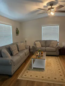 Spring Haven Cottage - Image 2