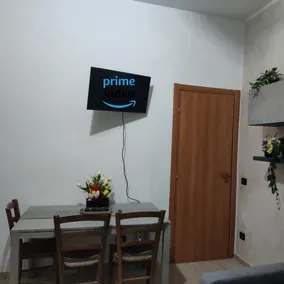 Golden Stay Rome - Entire Apartment for 6 People with Private Garden and Garage - Close to Metro C - Image 3