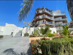 Pool & Sea Views in Torrox Costa - Image 4