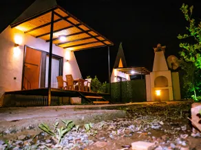Close to the Bays, Triangle House in Nature - Image 5