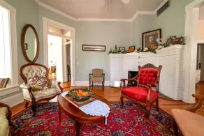 The Bryan House: King Bed|Gardens|Pet Friendly - Image 4