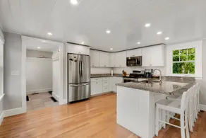 Dog Friendly 2BR Home Walk to Beach+Bearskin Neck - Image 5