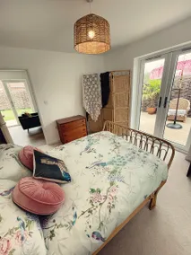 Living Like a Local at Dotties - Image 4
