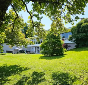 Evergreen luxury oasis - Image 2