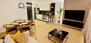 Exclusive, central and with a pool - Image 2