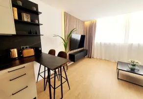 Exclusive, central and with a pool - Image 5