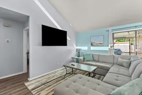 Willow Tree 12 mins to the beach! - Image 3