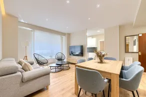Centrally Located and Modern Tourist Accommodation in Tivoli - Image 4