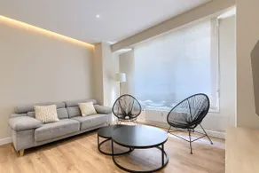 Centrally Located and Modern Tourist Accommodation in Tivoli - Image 2